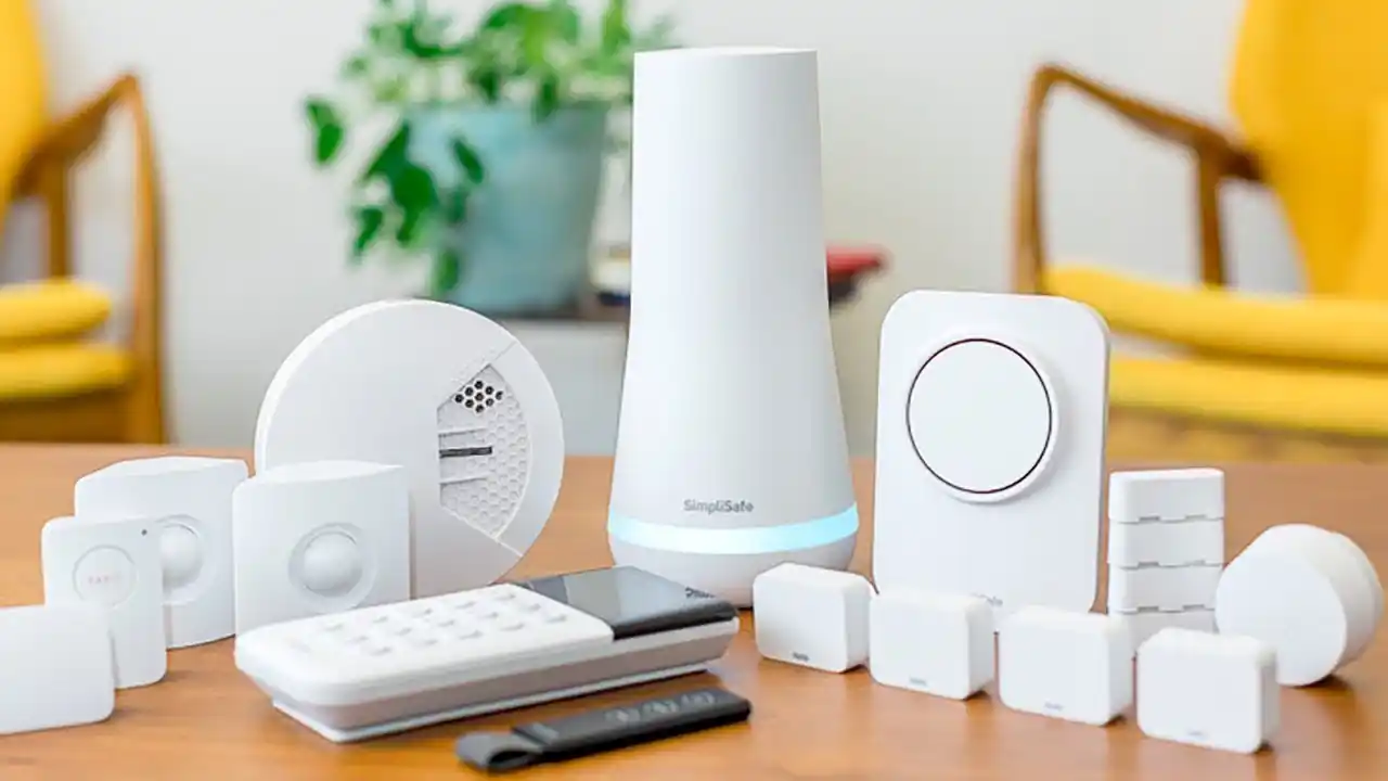 Comparison Guides for Homeowners in 2025: Finding the Best Insurance, Warranties, and Device Coverage